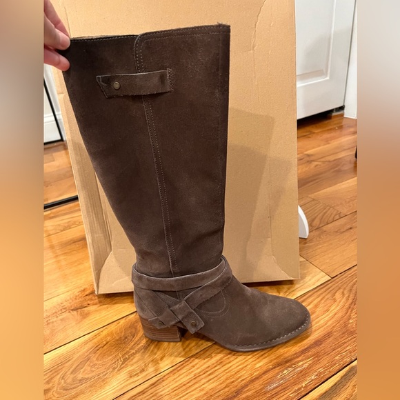 UGG Suede Boots | Truffle | Size 8.5m - Picture 7 of 14